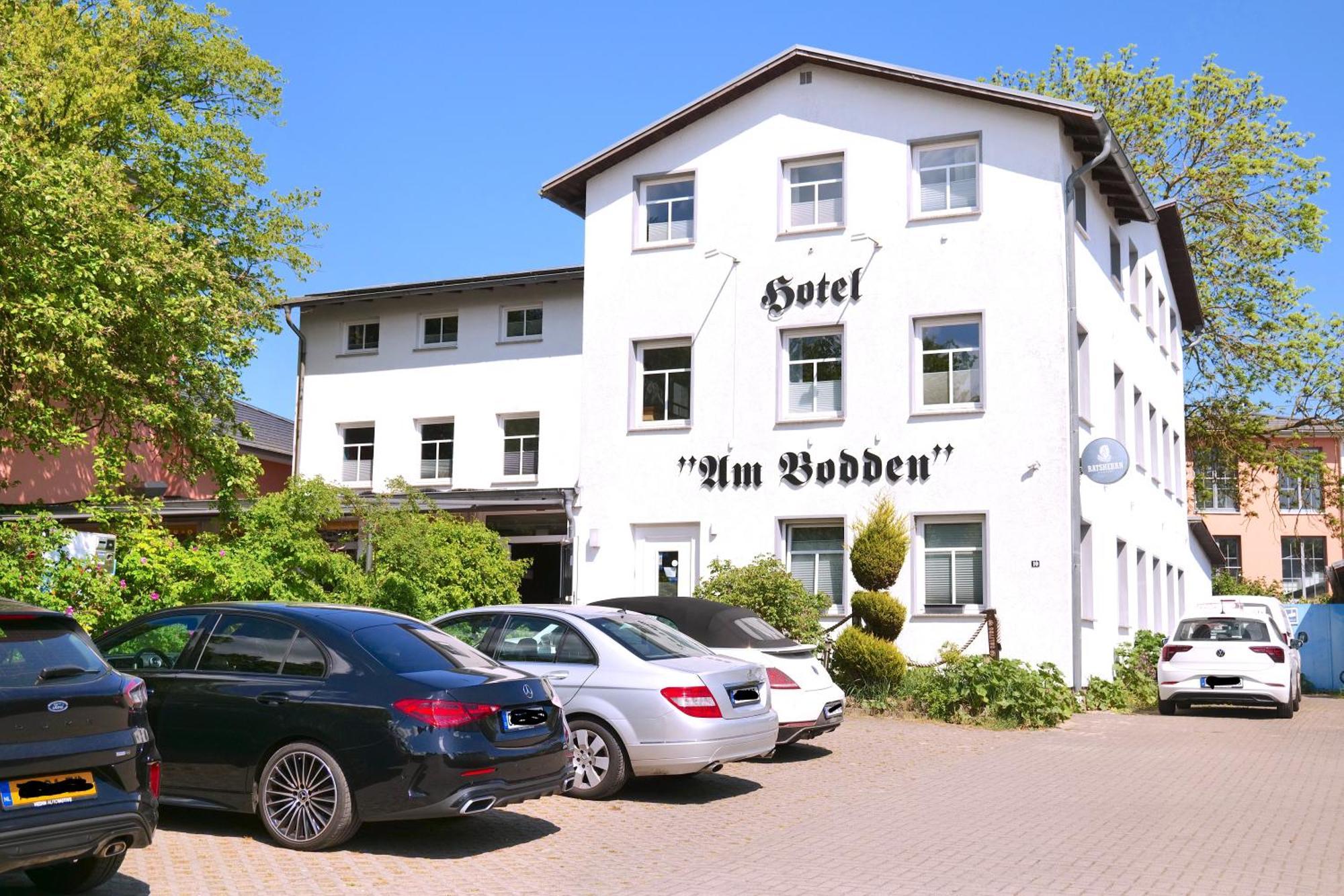 Hotel&Restaurant Am Bodden Putbus Extérieur photo