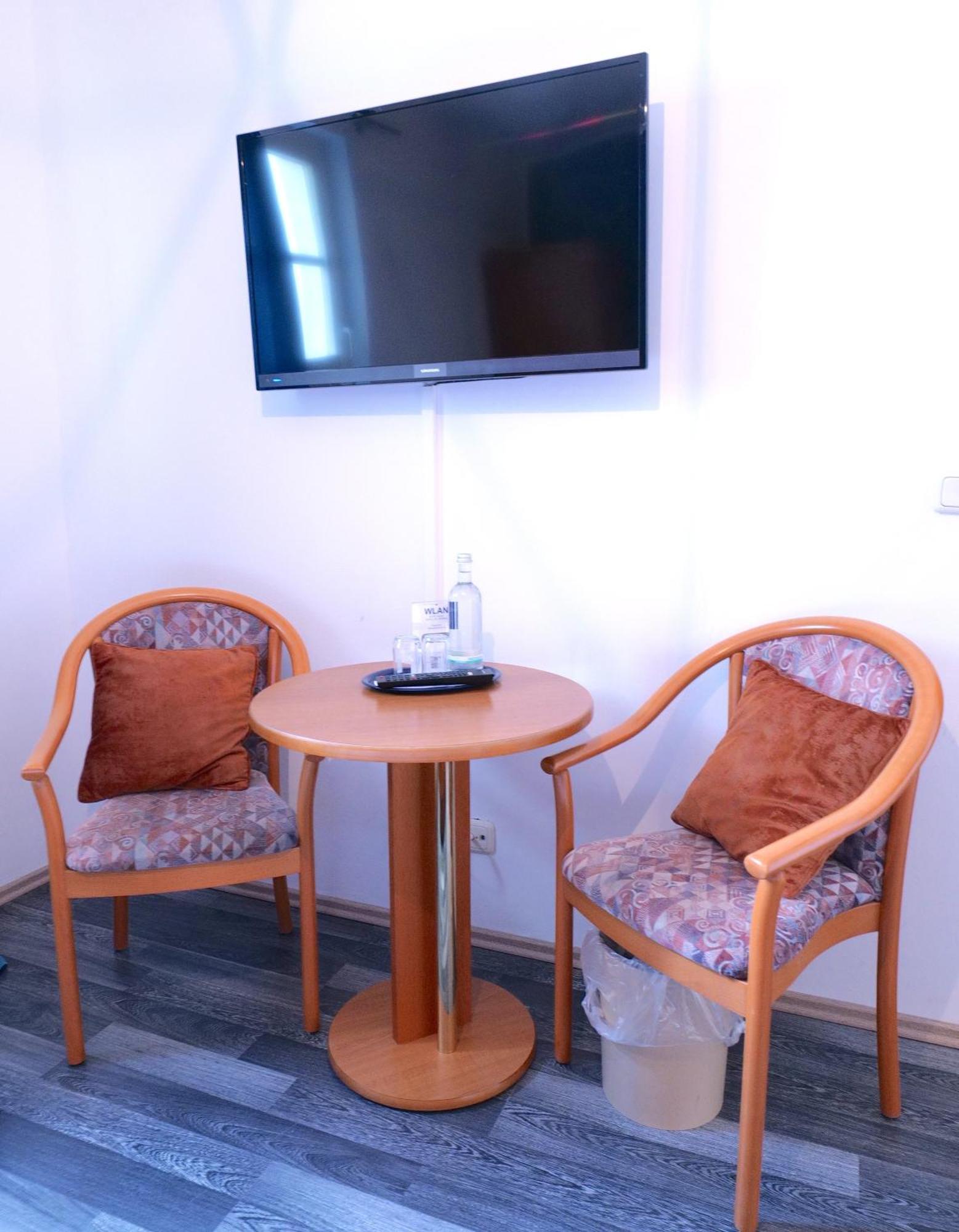 Hotel&Restaurant Am Bodden Putbus Extérieur photo