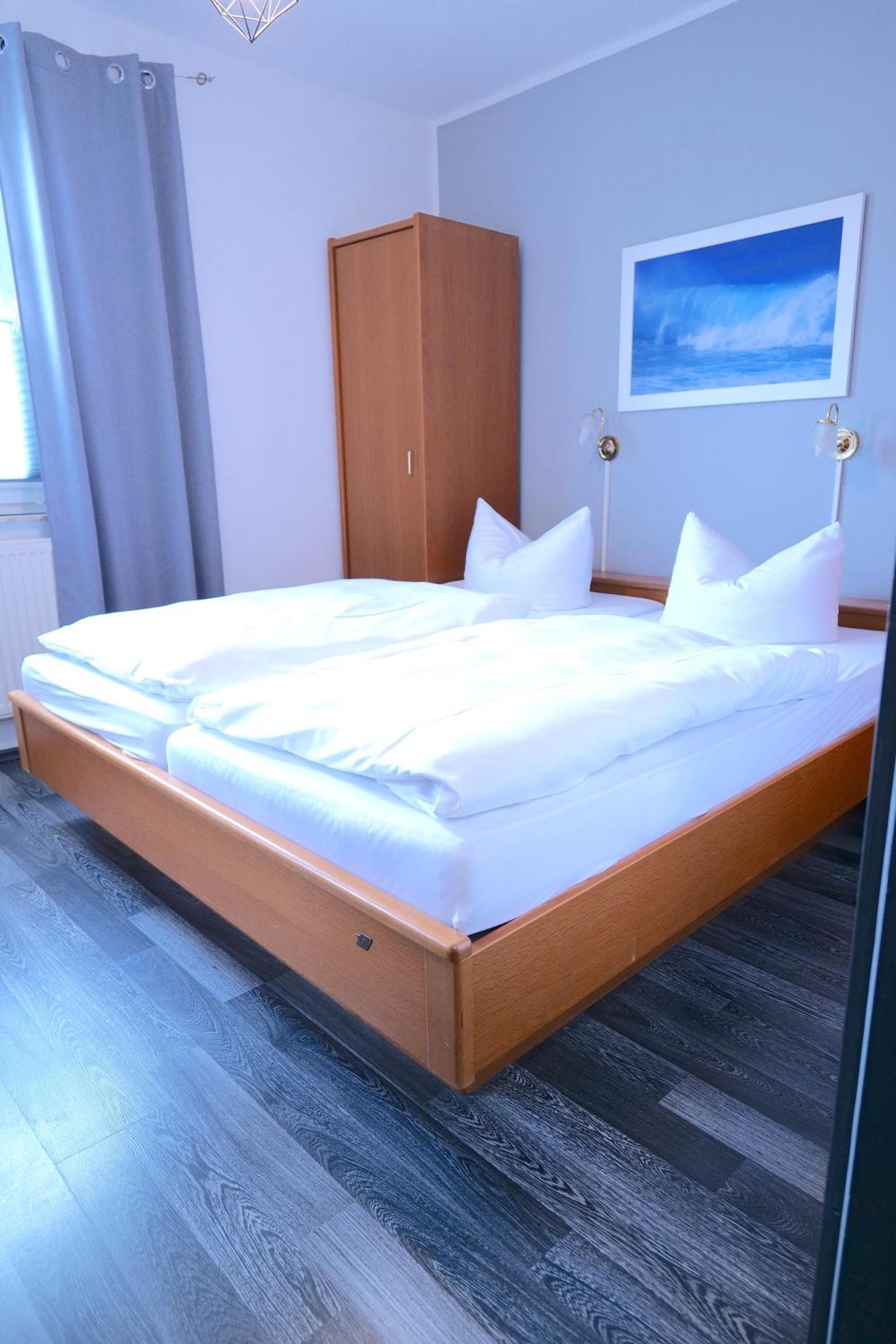 Hotel&Restaurant Am Bodden Putbus Extérieur photo