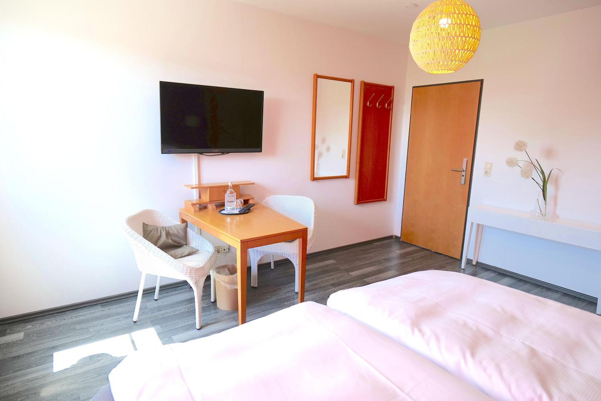 Hotel&Restaurant Am Bodden Putbus Extérieur photo