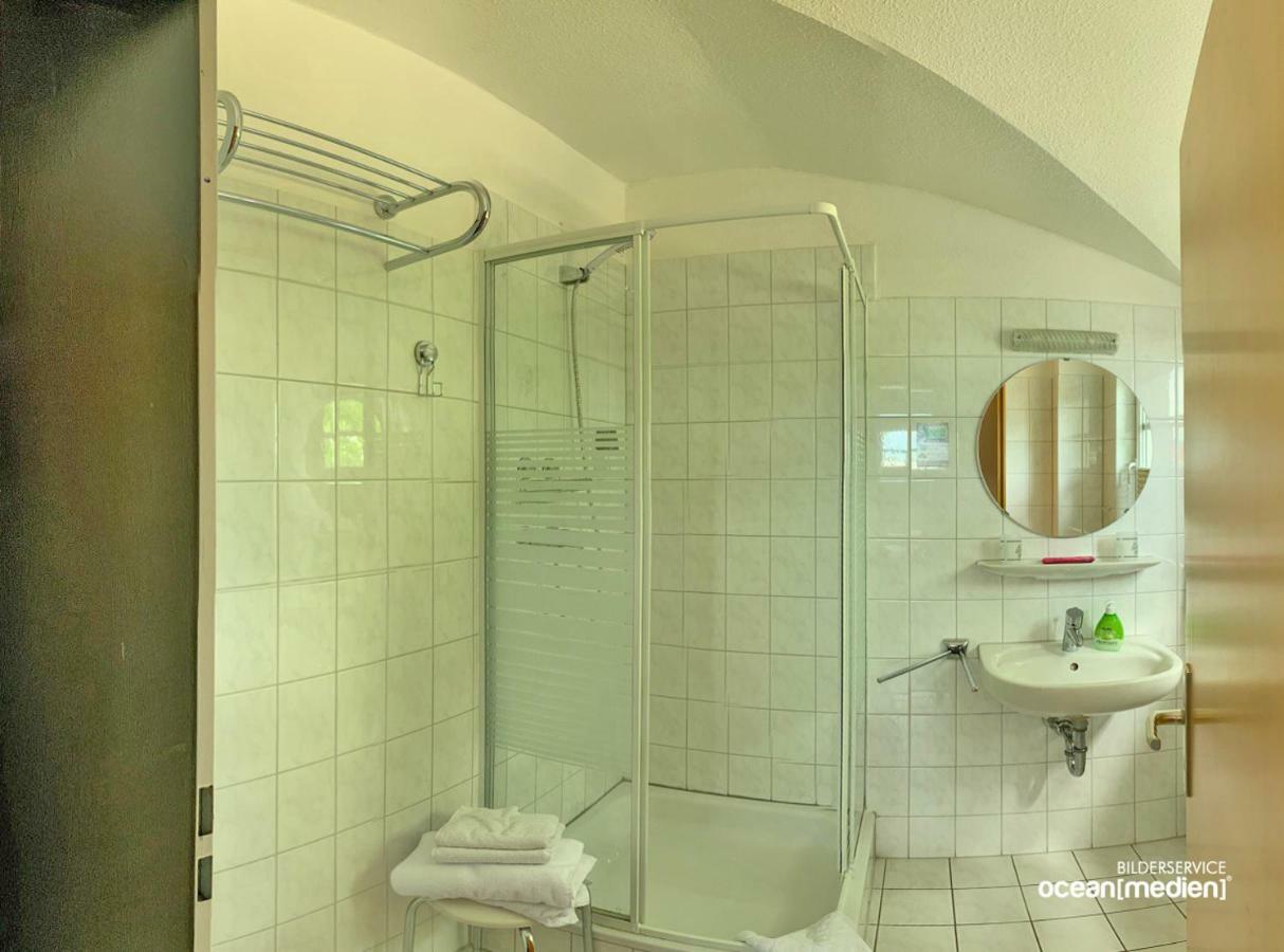 Hotel&Restaurant Am Bodden Putbus Extérieur photo